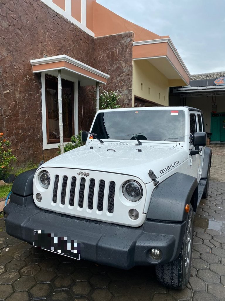 sewa mobil mewah rubicon semarang